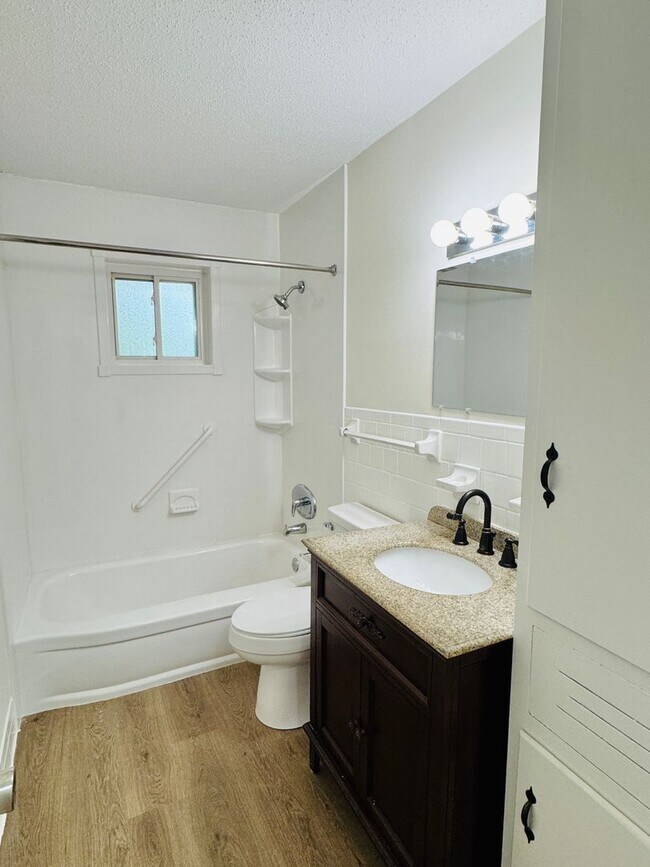 Building Photo - Charming 3-Bedroom Home with Oversized Patio