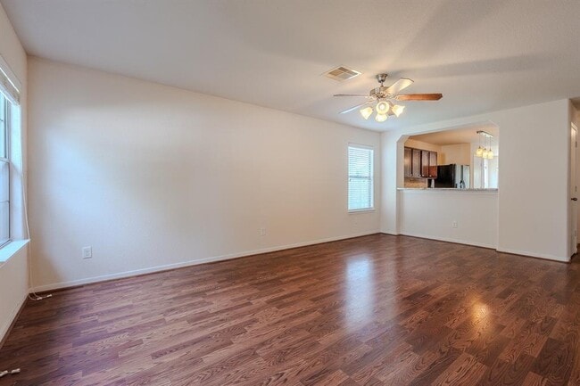 Building Photo - 2727 Roaring Oaks Ln
