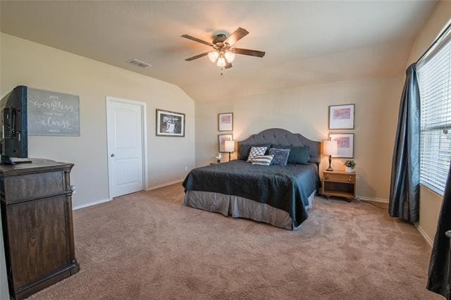 Building Photo - 249 Meadowlands Dr