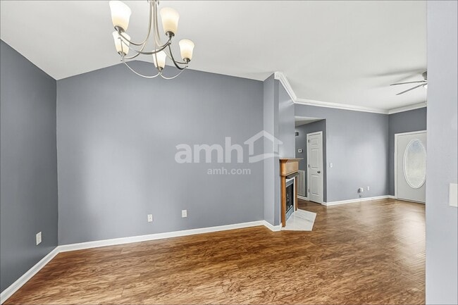 Building Photo - 104 Cascade Ln