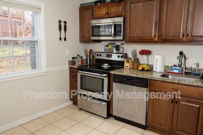 Building Photo - 5317 Macwood Dr