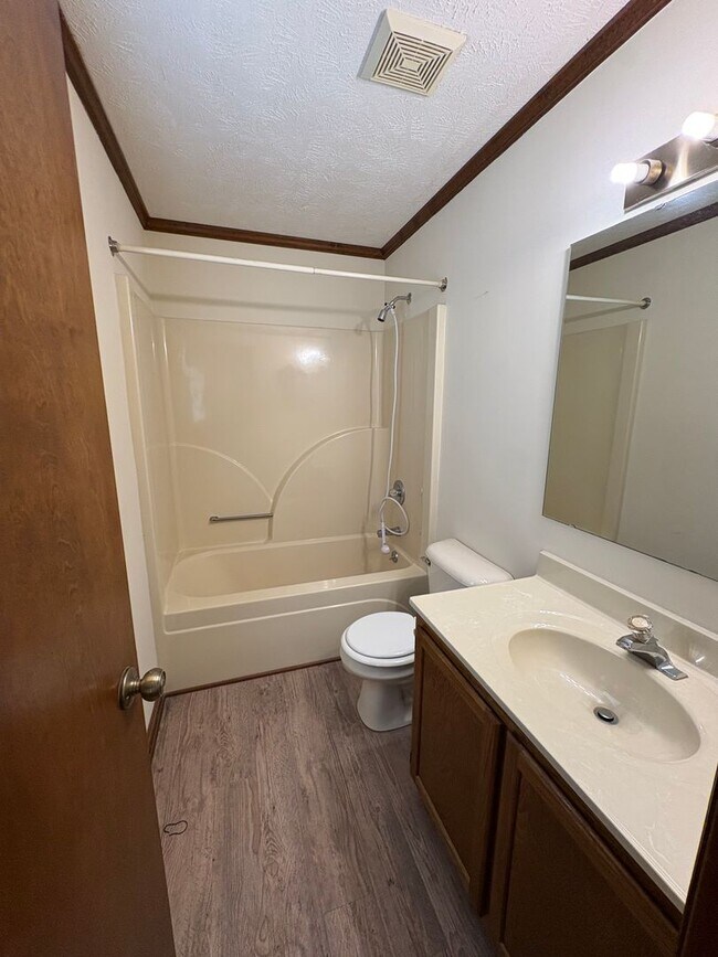Building Photo - 5837 Maidstone Ln