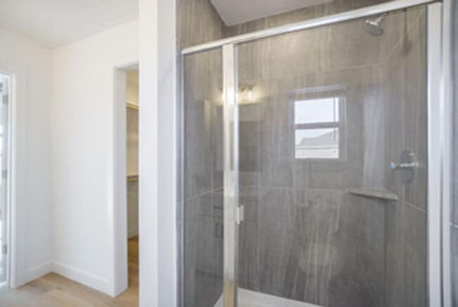 Building Photo - Gorgeous 3 Bedroom in the heart of KC!! ~C...