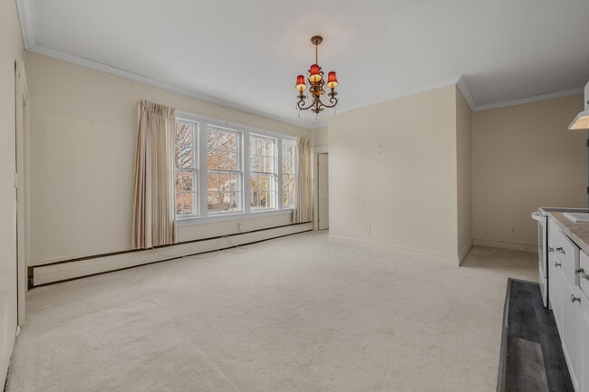 Building Photo - 9 Lyme St