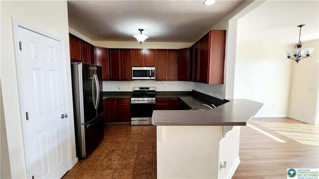 Building Photo - 257 Blue Sage Dr