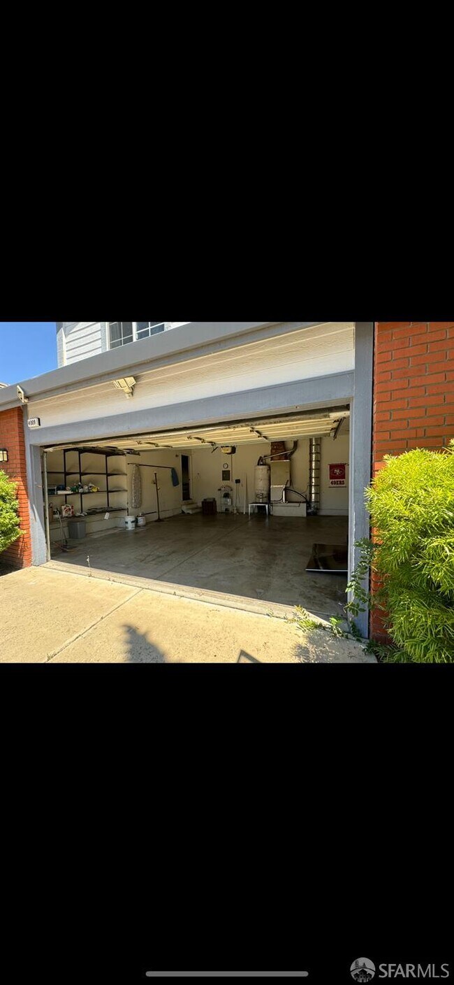 Building Photo - 4009 Pillsbury Ct