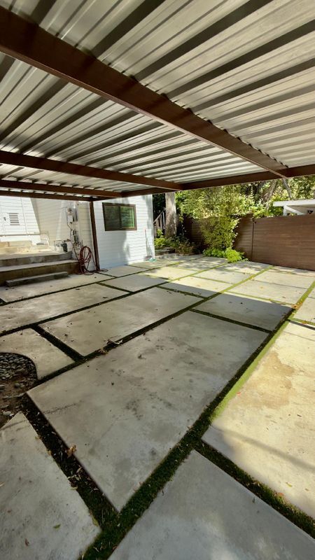 Building Photo - 1216 N Beverly Glen Blvd