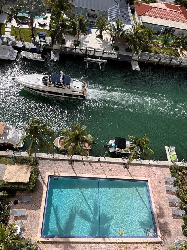 Building Photo - 2350 NE 135th St