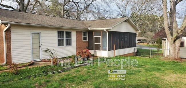 Building Photo - 117 Avalon Cir