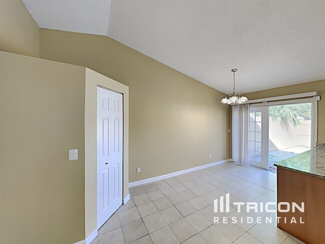 Building Photo - 10378 Rosemount Dr