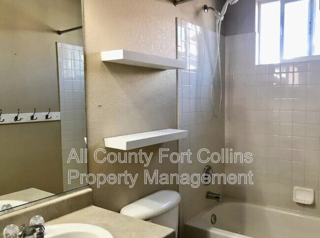 Building Photo - 7362 New Raymer Ct