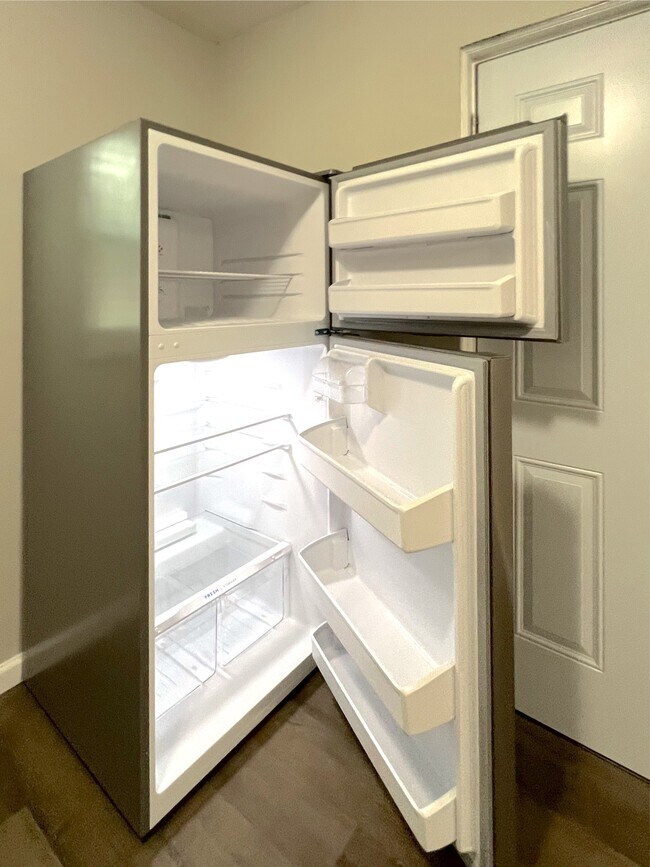 Building Photo - 531 Gresham Park Dr