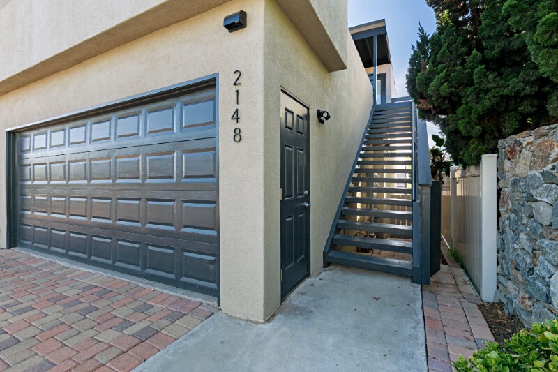 Building Photo - 2148 Glasgow Ave