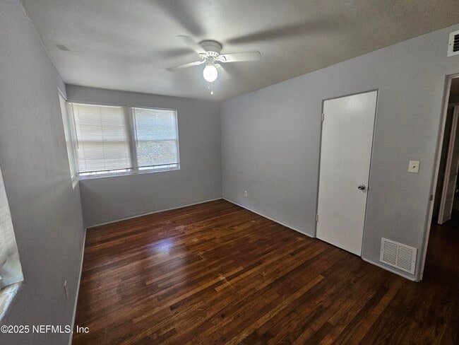 Building Photo - 1501 Osceola St