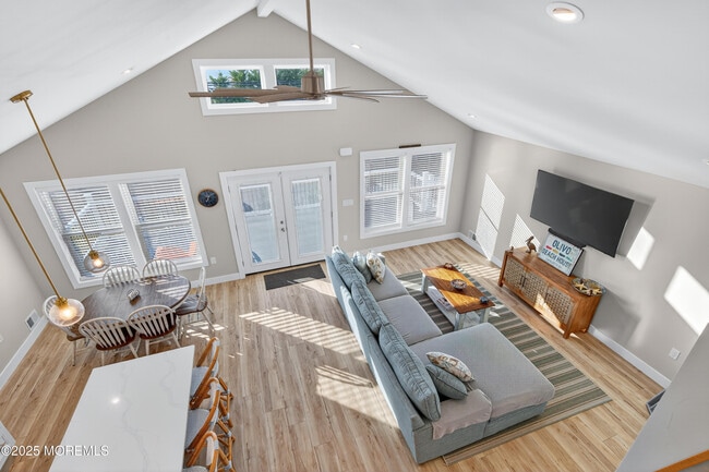 Building Photo - A3255 Goa Way