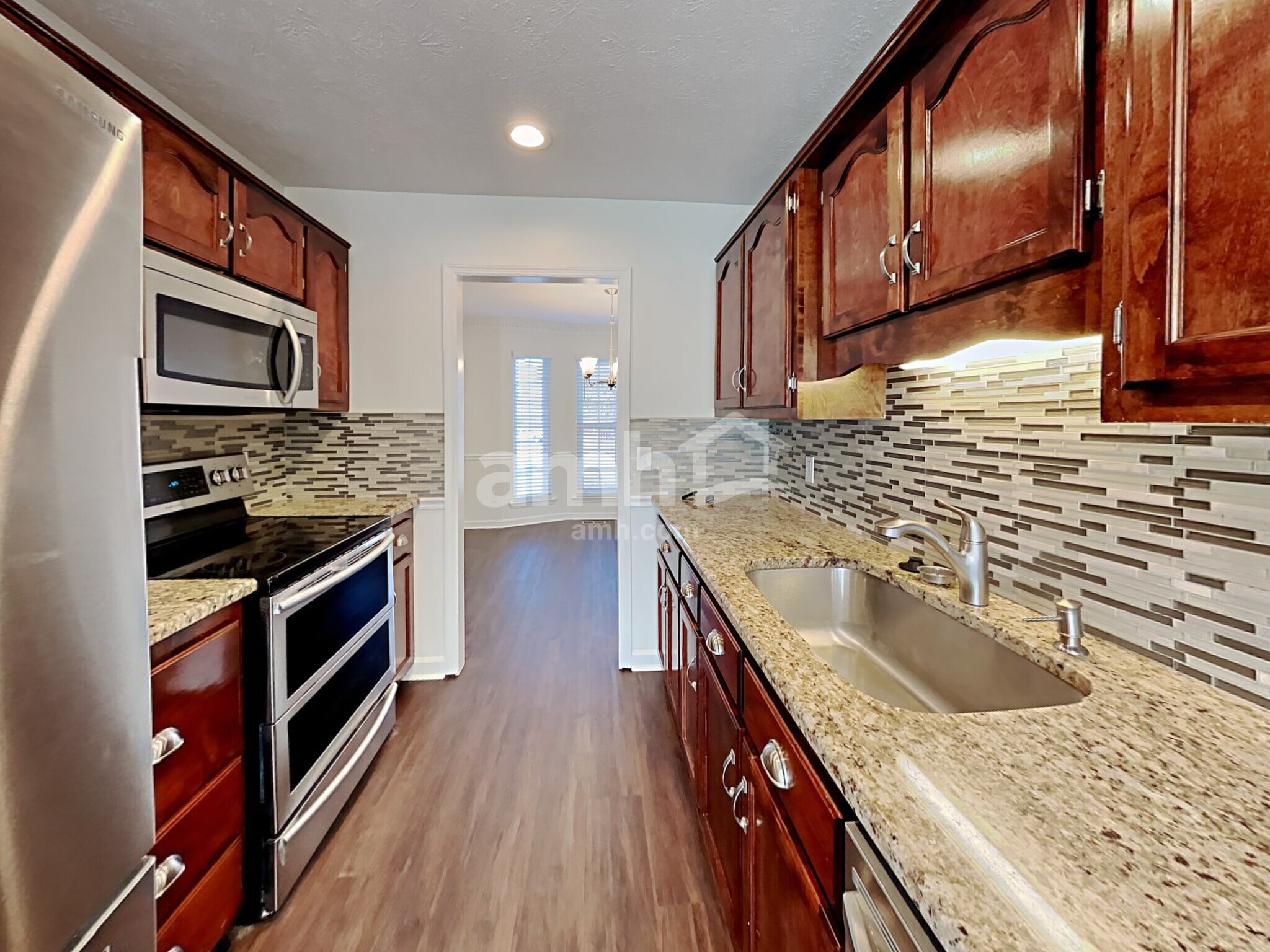 Building Photo - 200 Lakeside Park Dr
