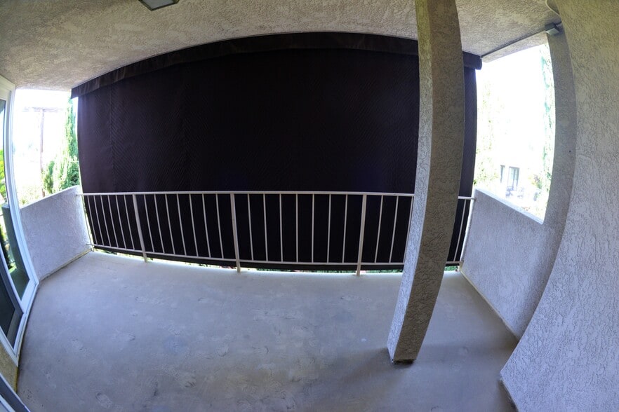 Electronic Roller Privacy screen on private Patio - 4705 Kester Ave
