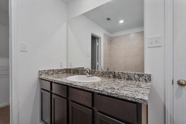 Building Photo - 3886 Trail de Paris