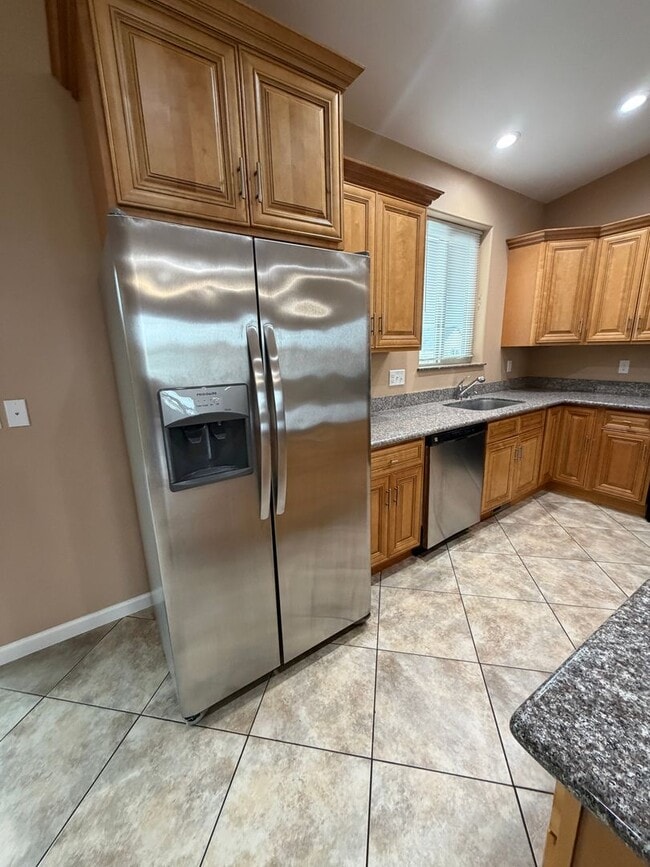 Building Photo - Beautiful Home In Quiet Neighborhood! Landscaping Included!
