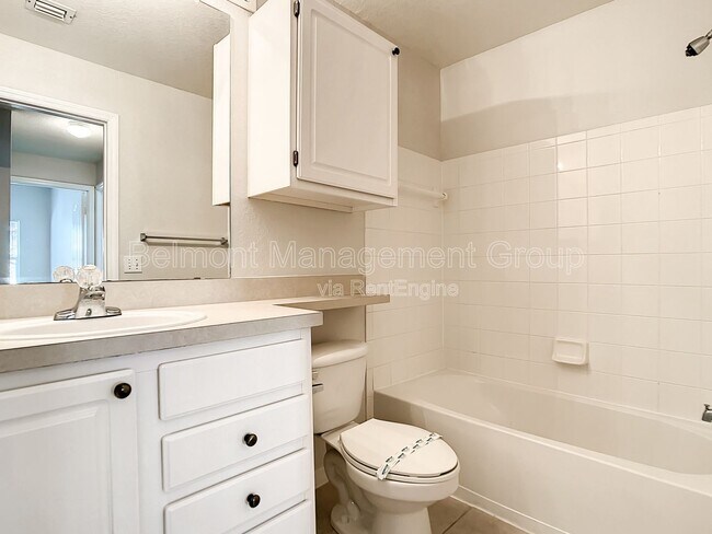 Building Photo - 2444 Legacy Lake Dr