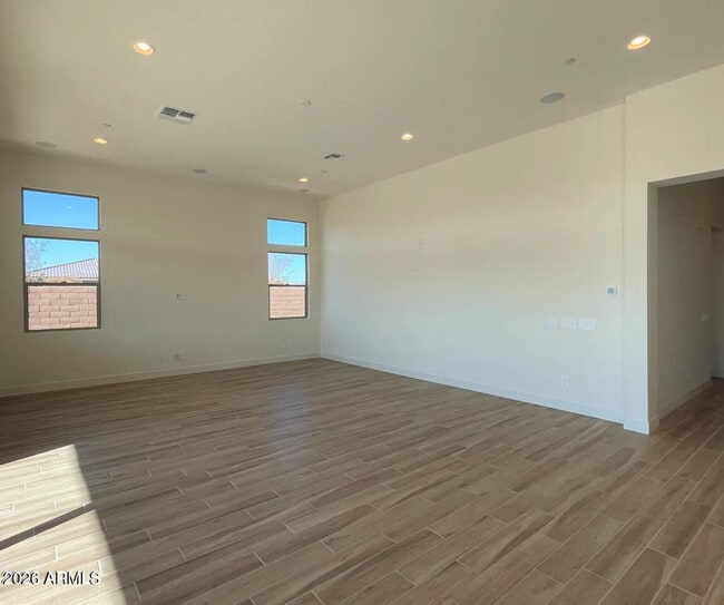 Building Photo - 9273 W Country Club Trail