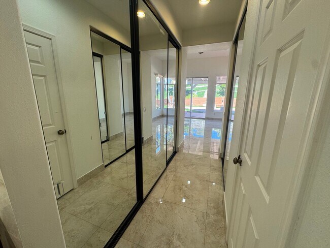 Building Photo - 3450 Rancho Diego Cir