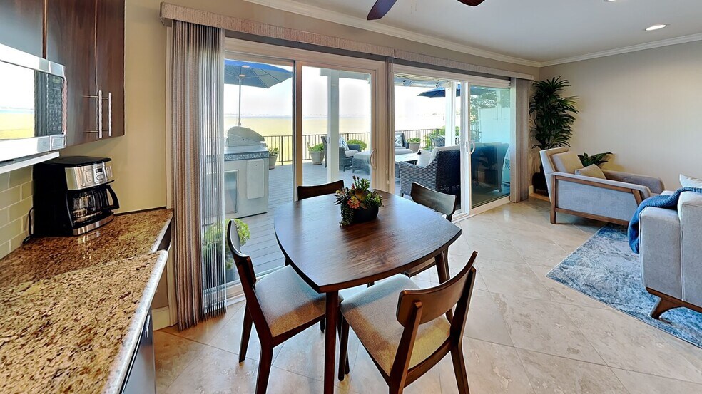 Building Photo - 3999 Crown Point Dr