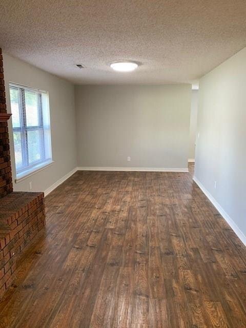 Building Photo - 4006 Watkins Ave