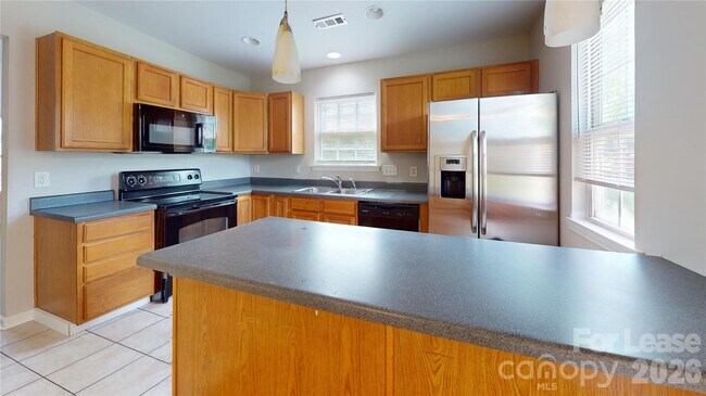 Building Photo - 10131 Ballyclare Ct