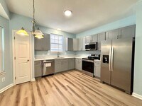 Building Photo - 5320 Cumberland Plain Dr