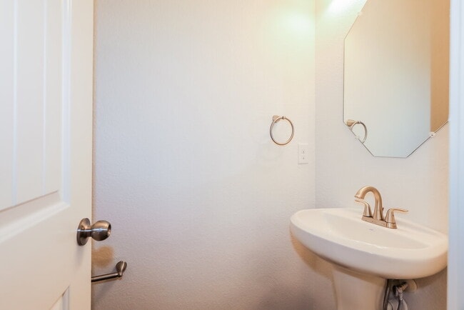 Building Photo - 4302 McGregor Blf Ln