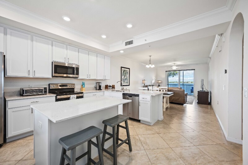 Building Photo - 1020 Tidewater Shores Loop