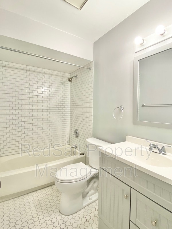 Building Photo - 3833 Foxglove Ct