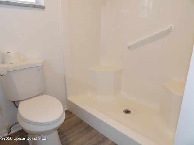 Building Photo - 3685 Kestrel Ct