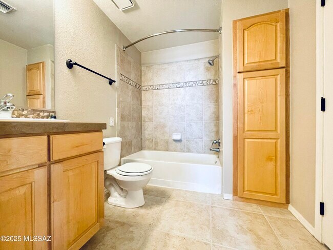 Building Photo - 1500 E Pusch Wilderness Dr