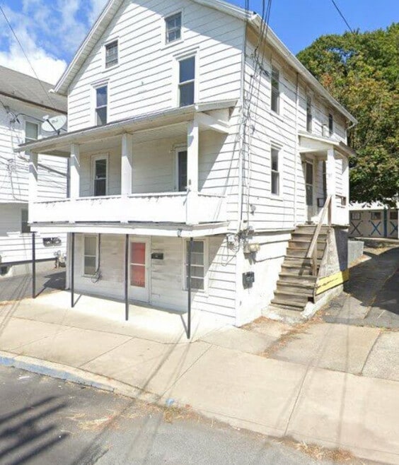 Building Photo - 89 N Main St