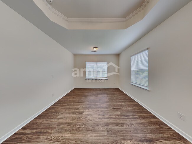 Building Photo - 304 San Anselmo St