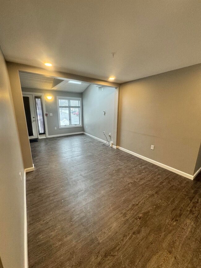 Building Photo - 9 Monarch Wy