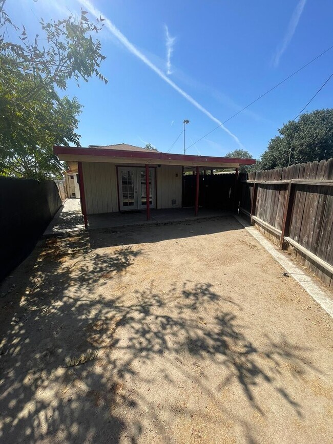 Building Photo - 939 Baldwin Rd