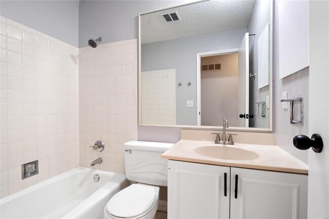 Building Photo - 836 Country Stone Dr