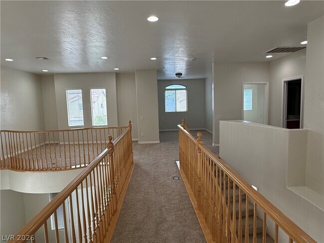Building Photo - 7682 W Diablo Dr