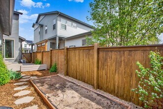 Building Photo - 9318 E 58th Dr