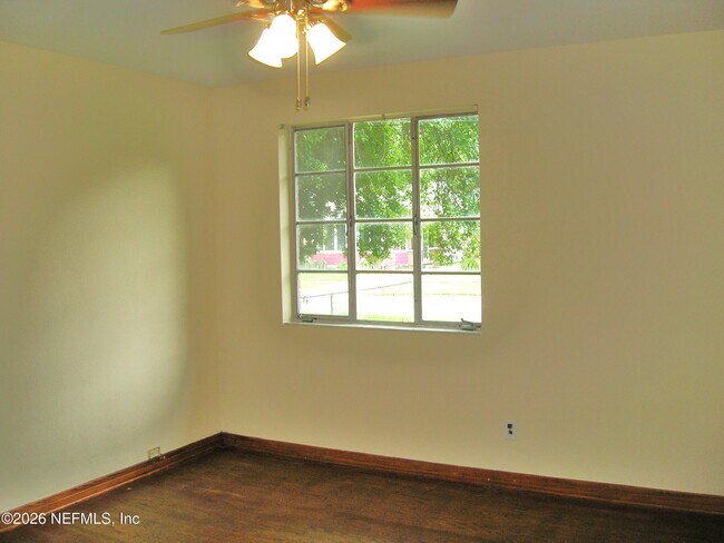 Building Photo - 1077 Wolfe St