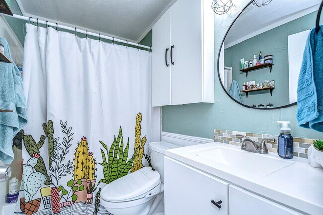 Building Photo - 2926 Lichen Ln