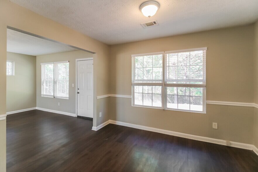 Building Photo - 130 Chandler Fields Dr