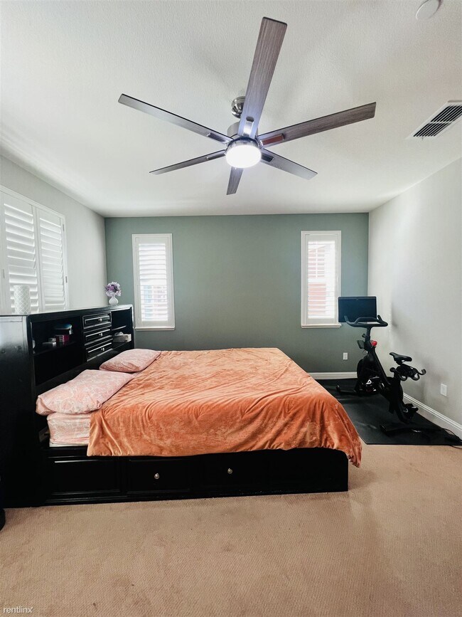 Building Photo - 4 br, 3 bath House - 3084 Vittoria Loop