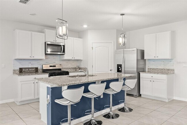 Building Photo - 747 Lazio Cir