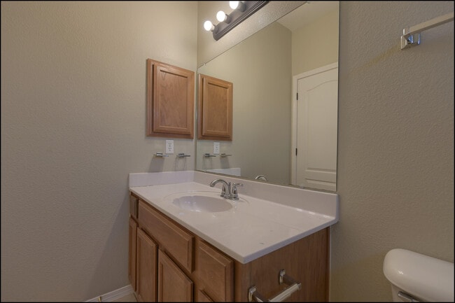 Building Photo - 14408 Escalera Dr