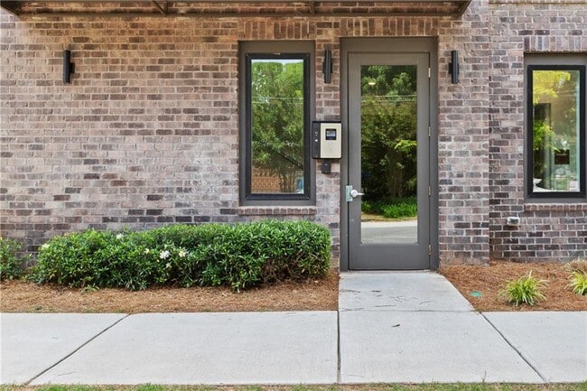 Building Photo - 371 Grant Cir SE