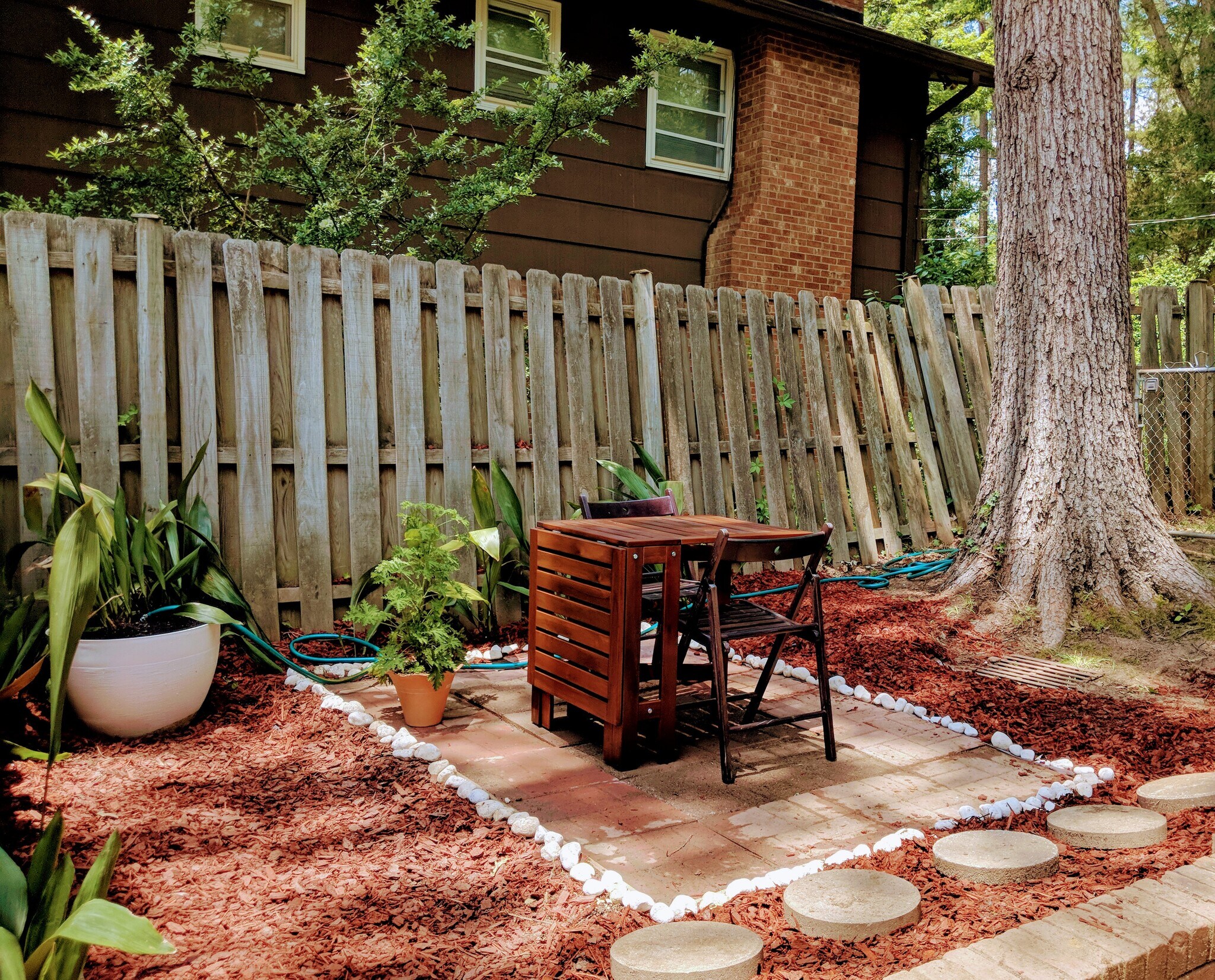 Private patio area (outdoor furniture provided by owner)! - 1547 Fountain Ridge Rd